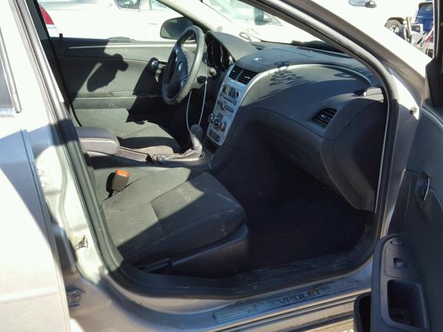 1G1ZH57B18F239109 - 2008 CHEVROLET MALIBU 1LT 银色 照片 5