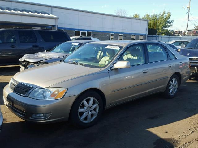 4T1BF28B8YU025057 - 2000 TOYOTA AVALON XL TAN photo 2