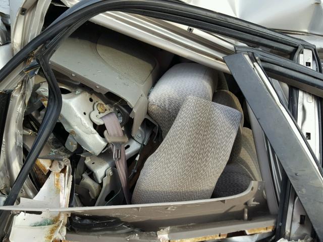 1HGEJ6674YL060627 - 2000 HONDA CIVIC LX BEIGE photo 6