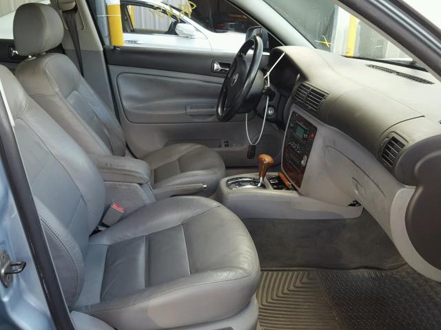 WVWRH63BX3P043515 - 2003 VOLKSWAGEN PASSAT GLX 蓝色 照片 5