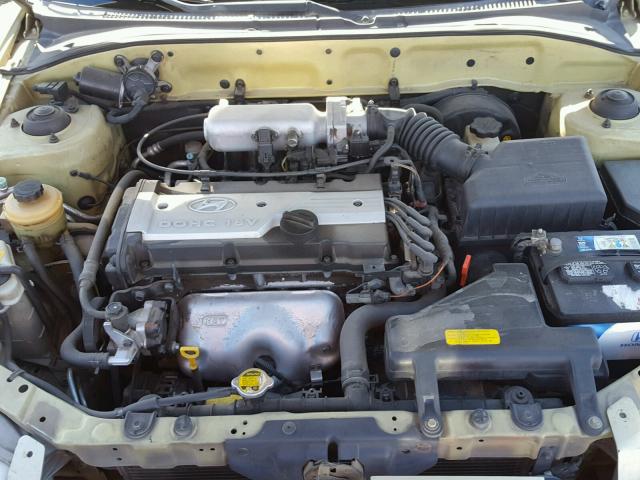 KMHCG45C32U297999 - 2002 HYUNDAI ACCENT GL GOLD photo 7