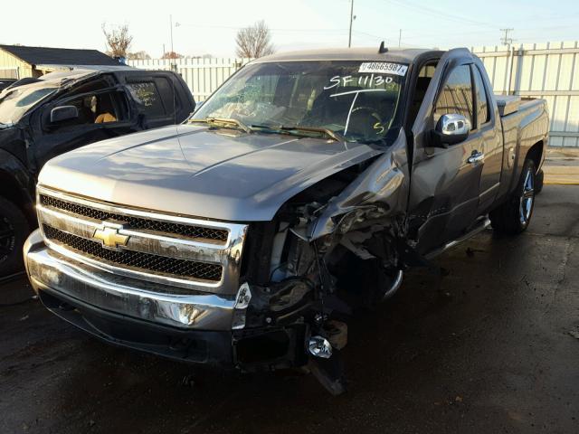 2GCEC19J571645031 - 2007 CHEVROLET SILVERADO GRAY photo 2