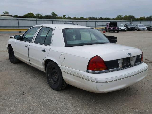2FAFP72W4WX110386 - 1998 FORD CROWN VICT WHITE photo 3