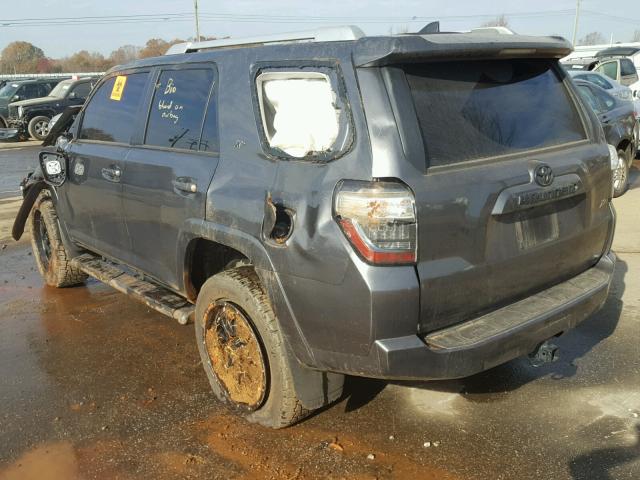 JTEBU5JR9G5367155 - 2016 TOYOTA 4RUNNER SR GRAY photo 3