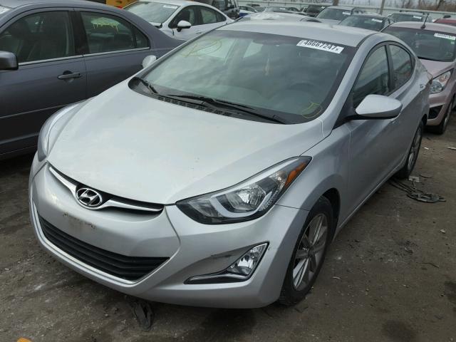 KMHDH4AE3GU545457 - 2016 HYUNDAI ELANTRA SE SILVER photo 2