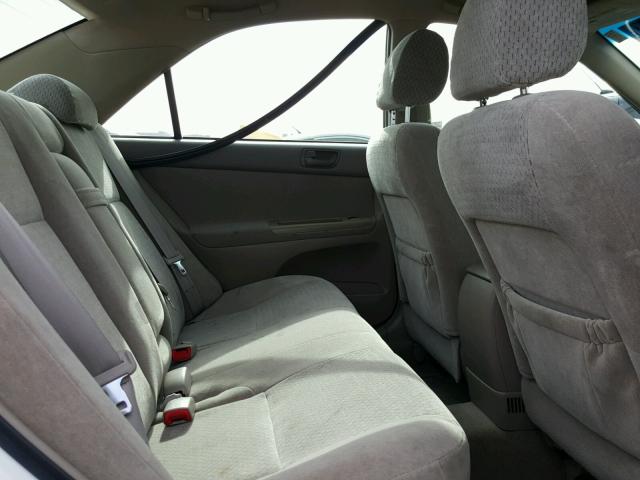 4T1BE32K74U377087 - 2004 TOYOTA CAMRY LE WHITE photo 6