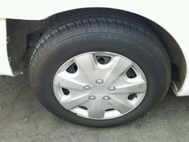 4T1BE32K74U377087 - 2004 TOYOTA CAMRY LE WHITE photo 9