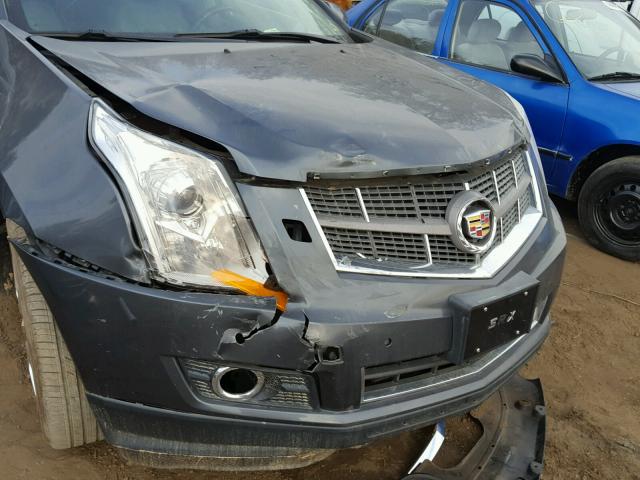 3GYFNCEY9AS516020 - 2010 CADILLAC SRX PREMIU GRAY photo 9