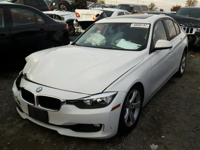 WBA3C1C57CF431502 - 2012 BMW 328 I SULE WHITE photo 2