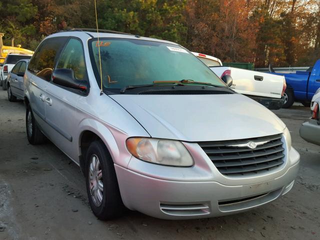 1A4GP45R56B746220 - 2006 CHRYSLER TOWN & COU SILVER photo 1