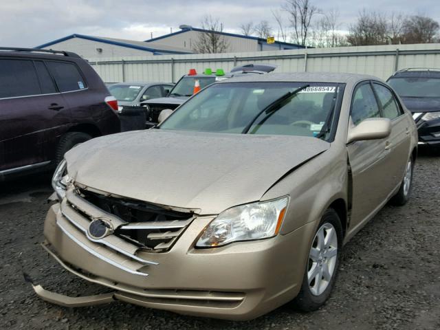 4T1BK36B97U167792 - 2007 TOYOTA AVALON XL GOLD photo 2