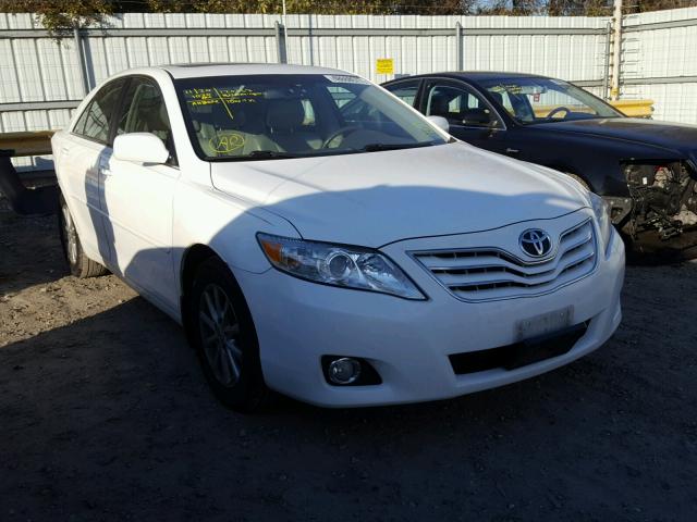 4T1BK3EK1BU622127 - 2011 TOYOTA CAMRY SE WHITE photo 1