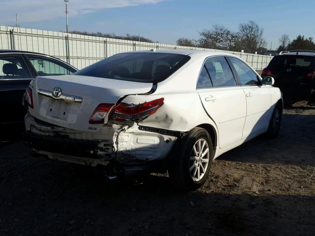 4T1BK3EK1BU622127 - 2011 TOYOTA CAMRY SE WHITE photo 4