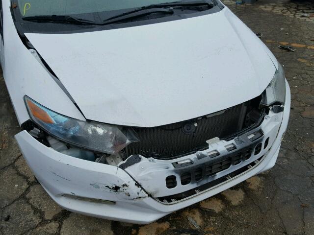 JHMZE2H78AS031118 - 2010 HONDA INSIGHT EX WHITE photo 9