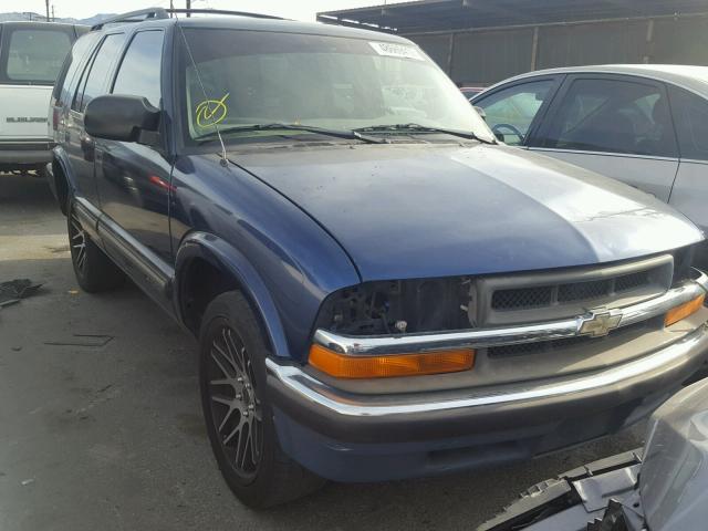 1GNCS13W612222438 - 2001 CHEVROLET BLAZER BLUE photo 1