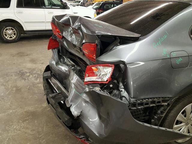 3VW2K7AJ9EM302505 - 2014 VOLKSWAGEN JETTA BASE GRAY photo 9