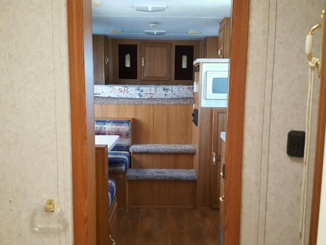 13SLD372411LA3387 - 2001 SUND HORSE TRLR WHITE photo 5