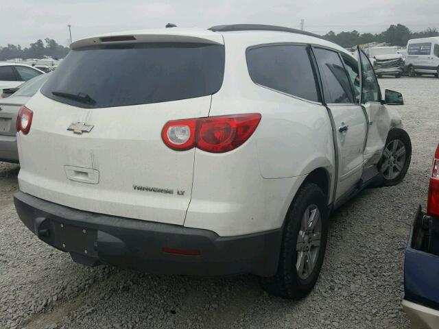 1GNKRGED0BJ122686 - 2011 CHEVROLET TRAVERSE L WHITE photo 4