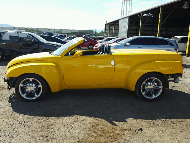 1GCES14P34B111102 - 2004 CHEVROLET SSR 黄色 照片 9