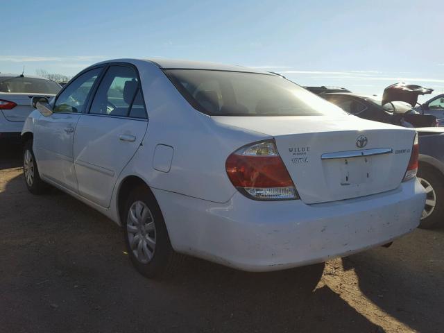 4T1BE32K25U434930 - 2005 TOYOTA CAMRY LE WHITE photo 3