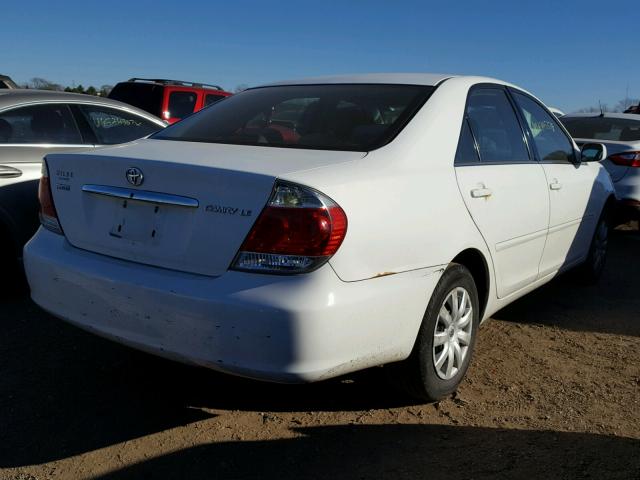 4T1BE32K25U434930 - 2005 TOYOTA CAMRY LE WHITE photo 4