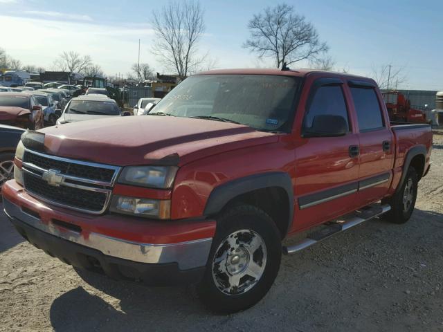 2GCEK13Z061353223 - 2006 CHEVROLET SILVERADO RED photo 2