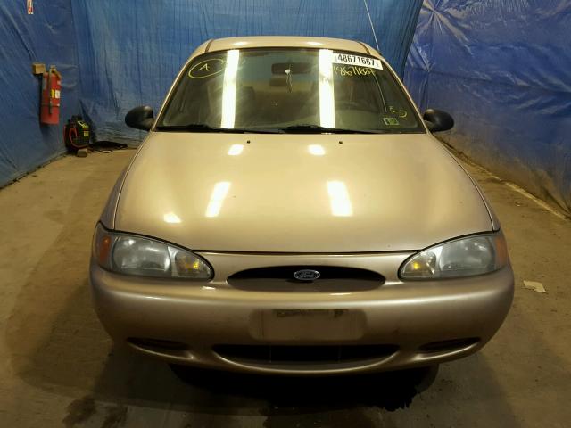 1FAFP13PXWW303237 - 1998 FORD ESCORT SE TAN photo 9