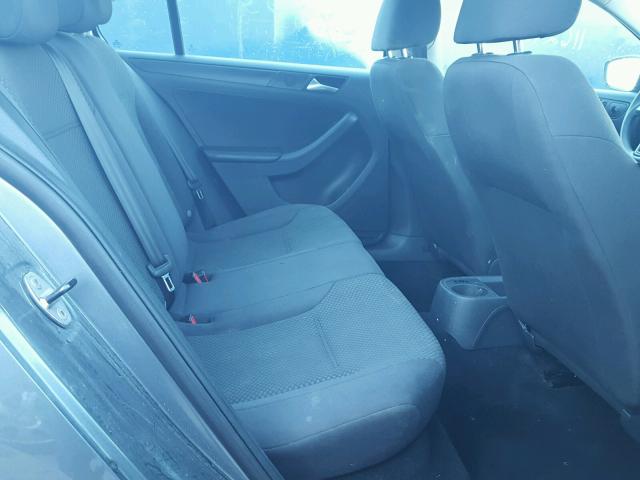 3VW2K7AJ5DM210306 - 2013 VOLKSWAGEN JETTA BASE GRAY photo 6