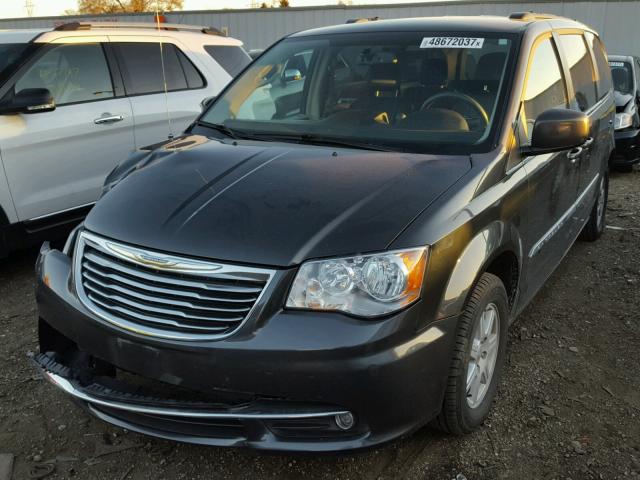 2C4RC1BG0CR415845 - 2012 CHRYSLER TOWN & COU CHARCOAL photo 2