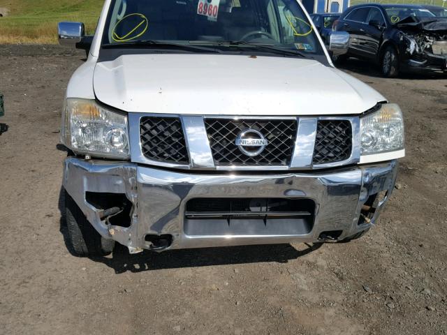 5N1AA08B65N733327 - 2005 NISSAN ARMADA SE WHITE photo 9