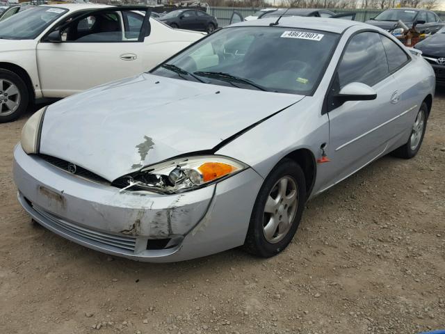 1ZWFT61L125611859 - 2002 MERCURY COUGAR V6 GRAY photo 2