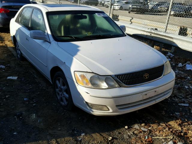 4T1BF28B2YU111920 - 2000 TOYOTA AVALON XL WHITE photo 1