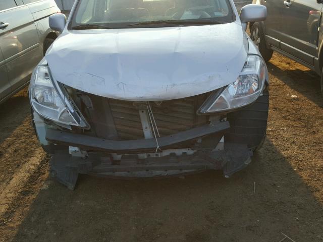 3N1BC1CPXAL459316 - 2010 NISSAN VERSA S SILVER photo 9