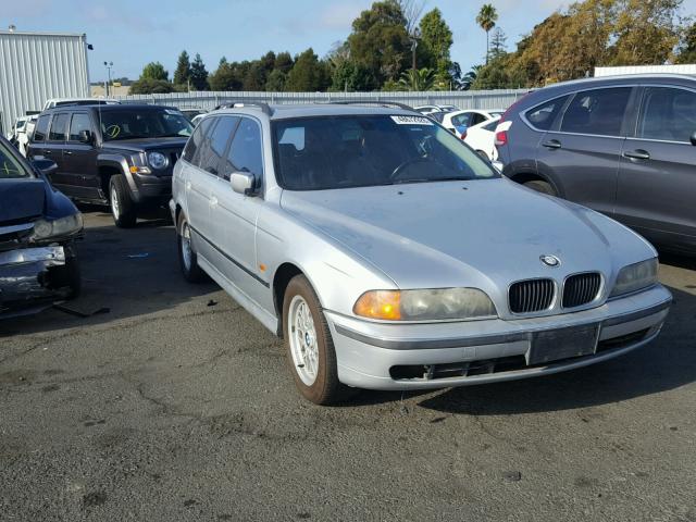 WBADP6342YBV64910 - 2000 BMW 528 IT AUT SILVER photo 1