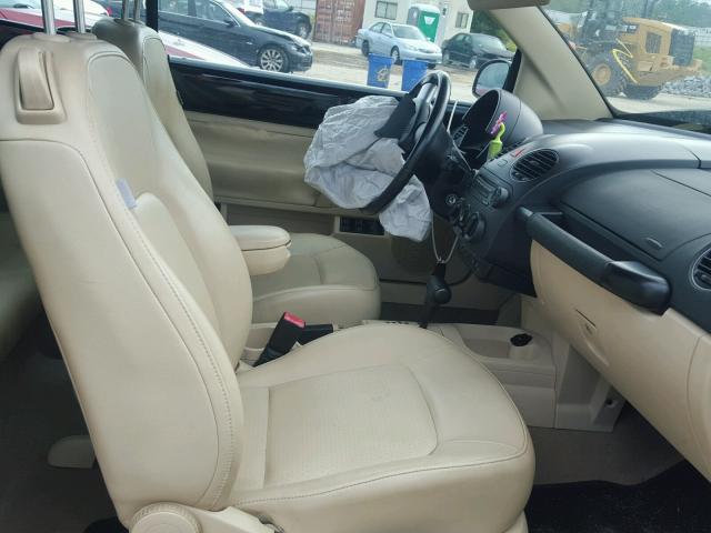 3VWRF31Y38M400829 - 2008 VOLKSWAGEN NEW BEETLE 黑色 照片 5