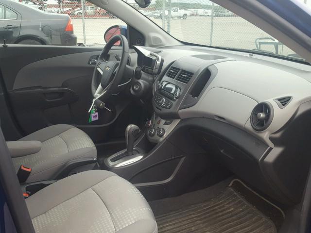 1G1JA5SH1C4216981 - 2012 CHEVROLET SONIC LS BLUE photo 5