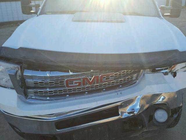 1GT120CG1EF188183 - 2014 GMC SIERRA K25 WHITE photo 7