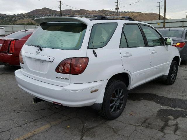 JT6HF10U3Y0104057 - 2000 LEXUS RX 300 WHITE photo 4