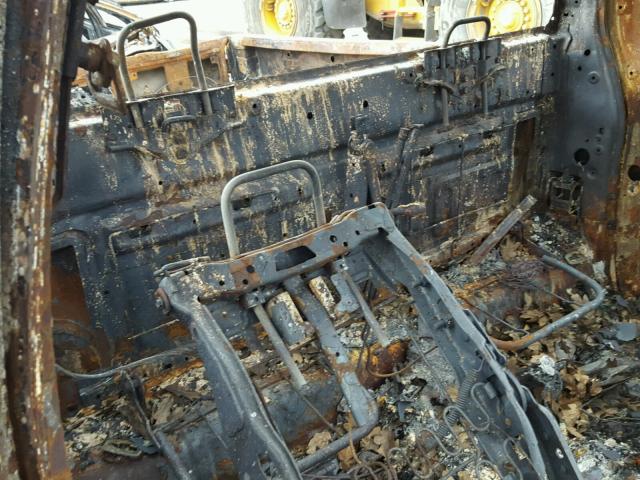 1N6AD06W05C443210 - 2005 NISSAN FRONTIER K BURN photo 6