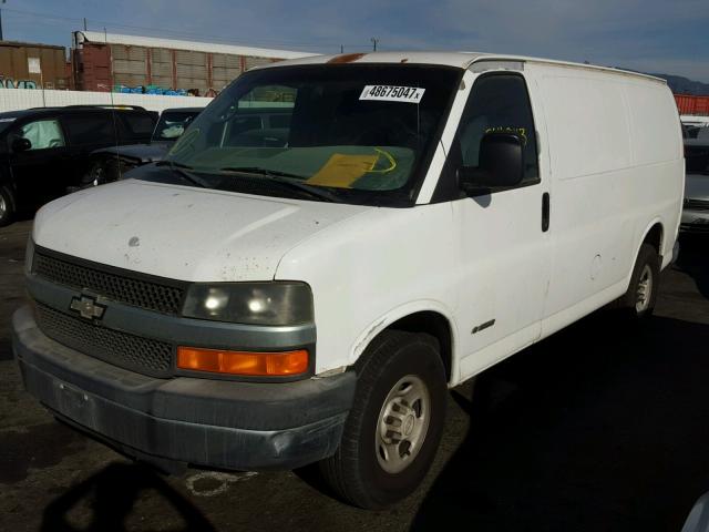 1GCGG25V661149977 - 2006 CHEVROLET EXPRESS G2 WHITE photo 2