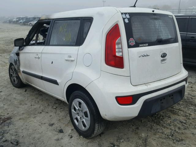 KNDJT2A50C7388909 - 2012 KIA SOUL WHITE photo 3