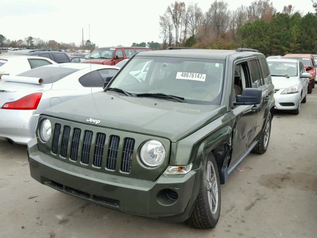 1J8FF28W88D798726 - 2008 JEEP PATRIOT SP GREEN photo 2