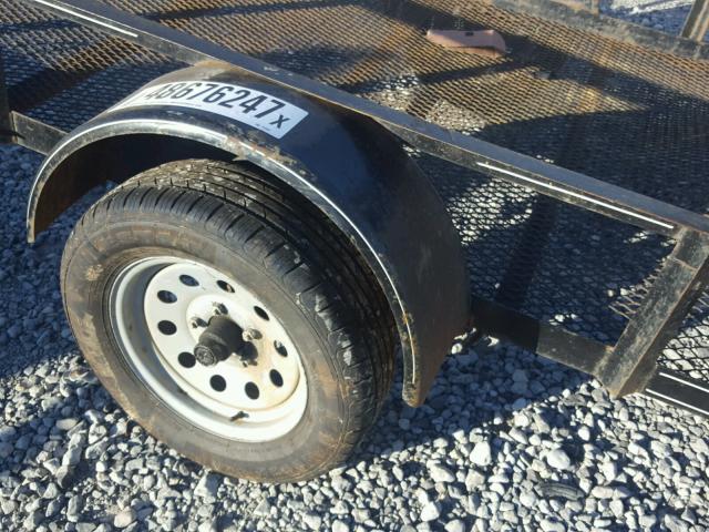 53VBU1014DGS15233 - 2013 UTILITY UTILITY BLACK photo 8