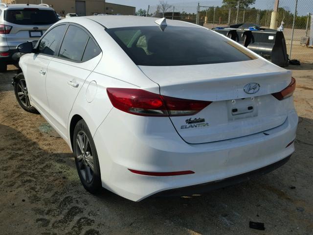 5NPD84LF3HH078028 - 2017 HYUNDAI ELANTRA SE WHITE photo 3