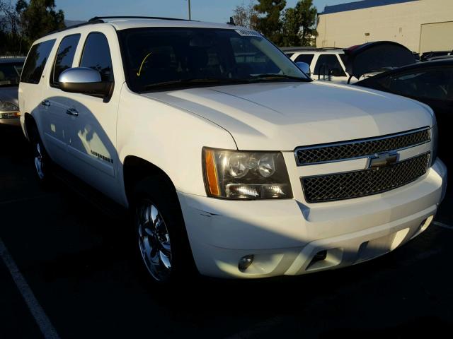 3GNFC16JX8G175667 - 2008 CHEVROLET SUBURBAN C WHITE photo 1