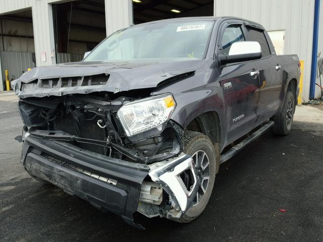 5TFHW5F17GX532149 - 2016 TOYOTA TUNDRA CRE GRAY photo 2