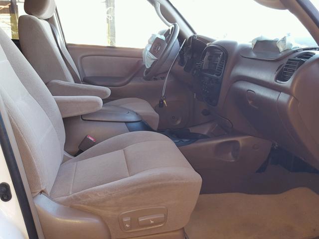 5TDZT34A83S162253 - 2003 TOYOTA SEQUOIA SR WHITE photo 5