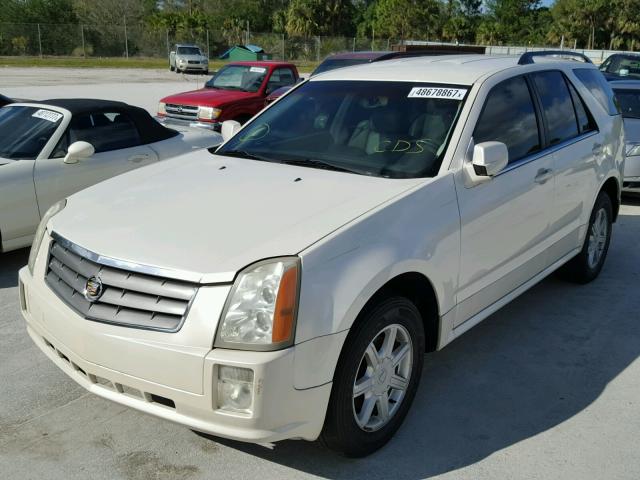 1GYEE637240160691 - 2004 CADILLAC SRX WHITE photo 2