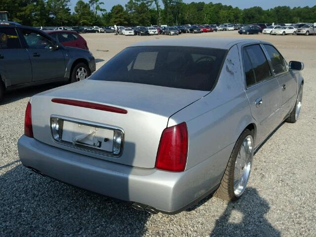 1G6KD54Y33U244137 - 2003 CADILLAC DEVILLE SILVER photo 4