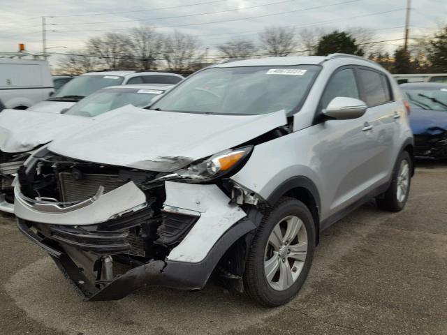 KNDPB3A24D7431559 - 2013 KIA SPORTAGE B SILVER photo 2